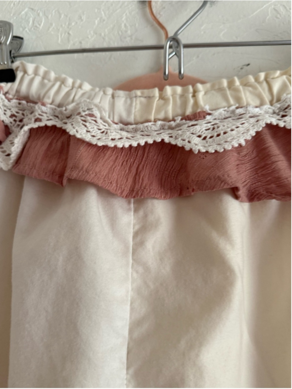 Handmade upcycled wearable art boho bloomers featuring a cream and dusty rose pa - Picture 7 of 14